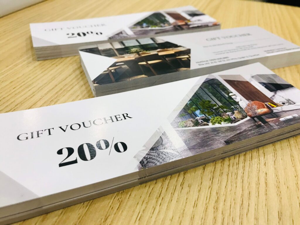 In Nhanh Gift Voucher là gì? 3 IN NHANH GIFT VOUCHER GIẤY C300 TẠI NHÀ IN PHÁT