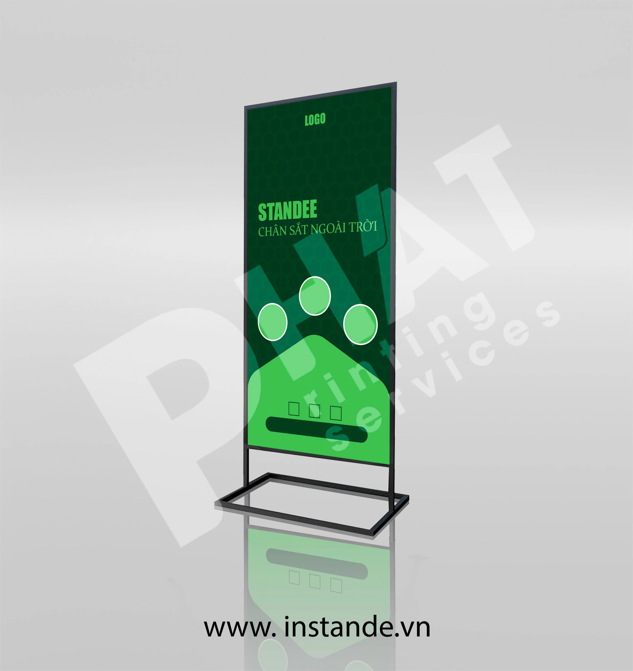 Mẫu standee khung sắt minh họa để đối chiếu cấu tạo khi chọn vị trí ngoài trời