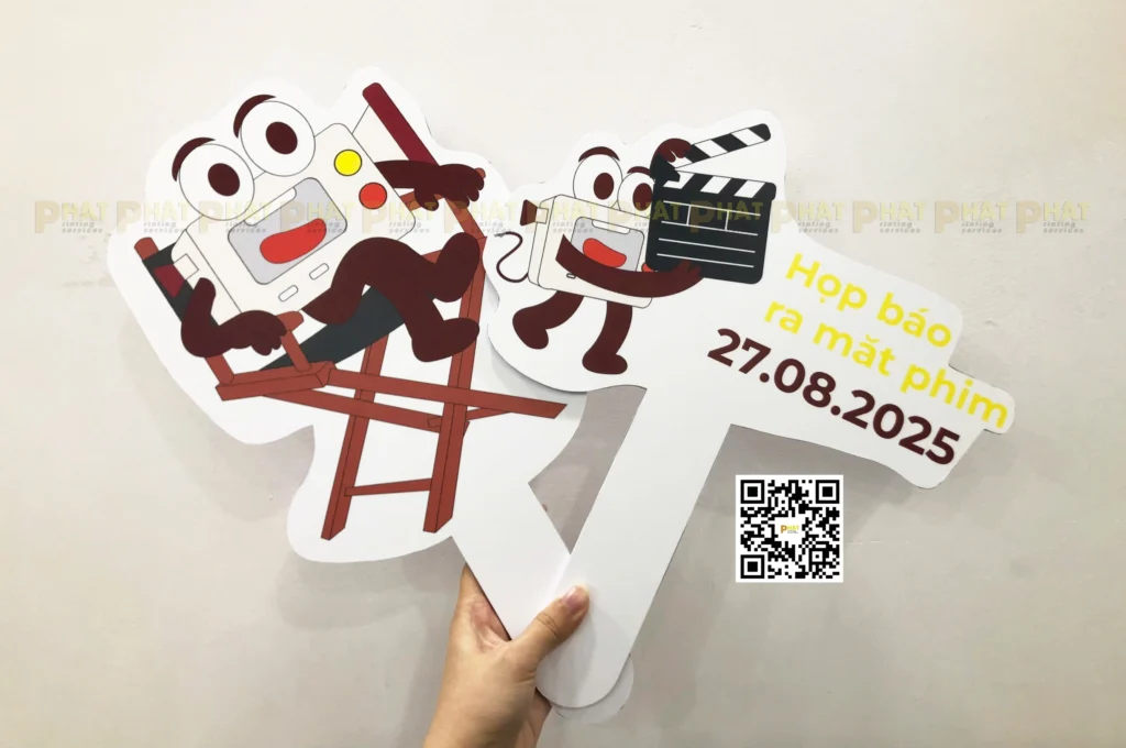 Ứng Dụng Của In Hashtag Cầm Tay Giá Rẻ Trong Các Sự Kiện 3 In HashTag Cầm Tay Giá Rẻ tại Nhà in Phát - HashTag Họp Báo