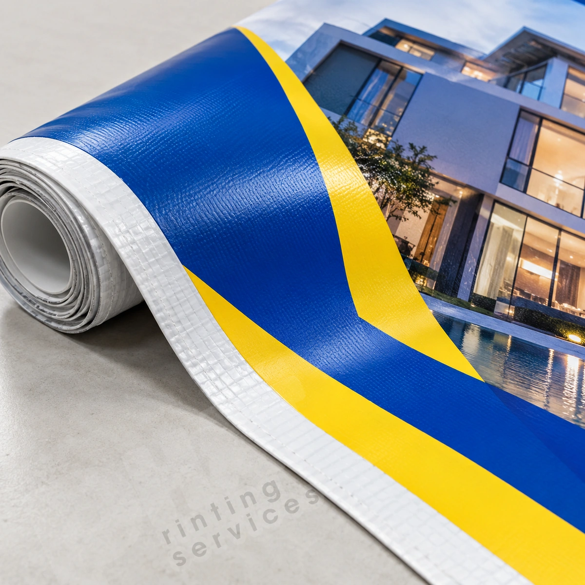 Cận mặt banner có vùng ảnh và đồ họa để minh họa kiểm chi tiết in