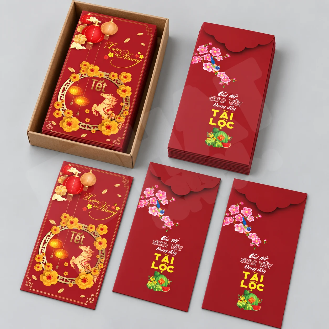 Bao lì xì mặt trước và mặt sau trên nền studio xám — minh họa in bao lì xì nhiều mẫu